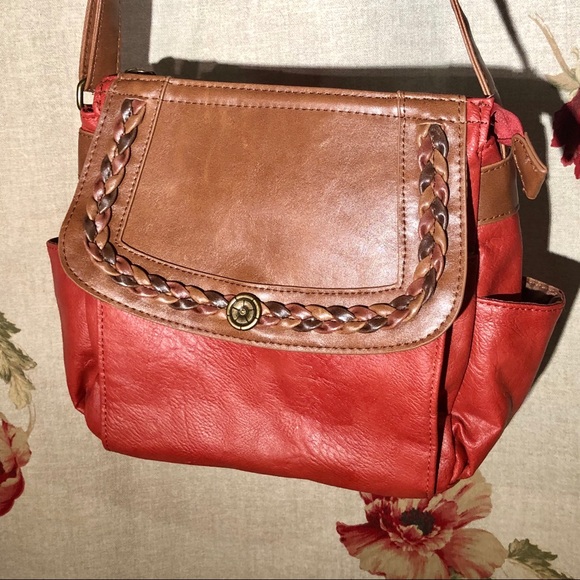 Bueno Red Leather Shoulder purse - Picture 2 of 5